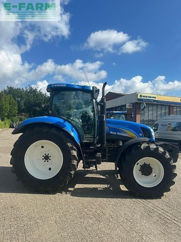 New Holland t 6070 elite aec Elite - Traktor: 3 kép. New Holland t 6070 elite aec Elite - Traktor: 3 kép.