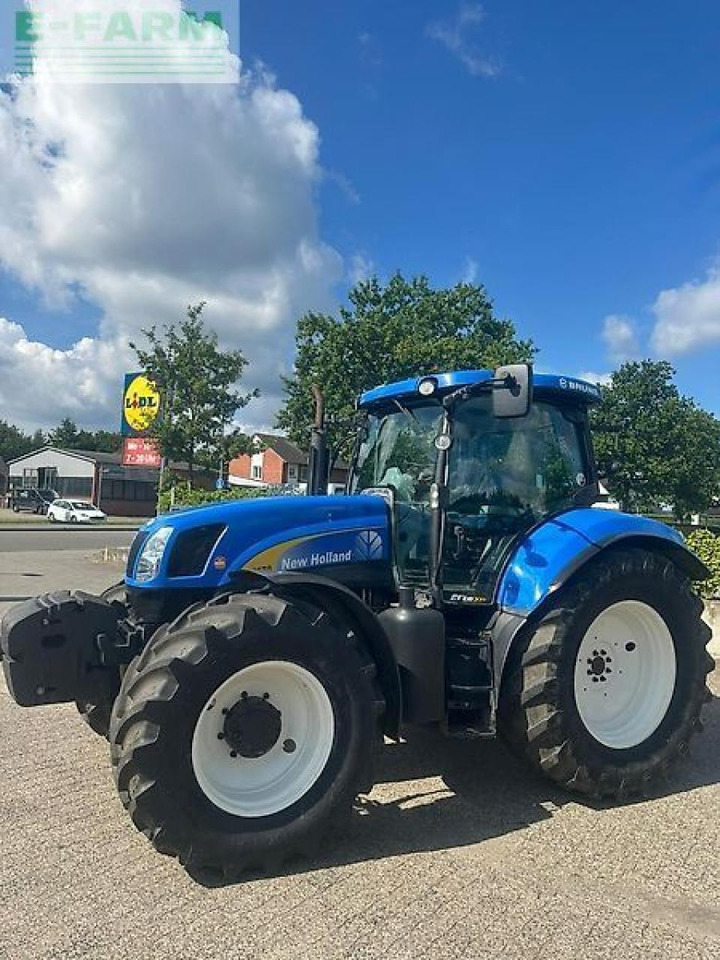 New Holland t 6070 elite aec Elite - Traktor: 1 kép. New Holland t 6070 elite aec Elite - Traktor: 1 kép.