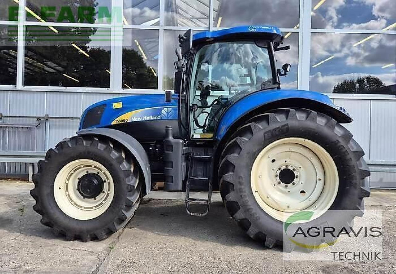 New Holland t 6090 pc - Traktor: 1 kép. New Holland t 6090 pc - Traktor: 1 kép.