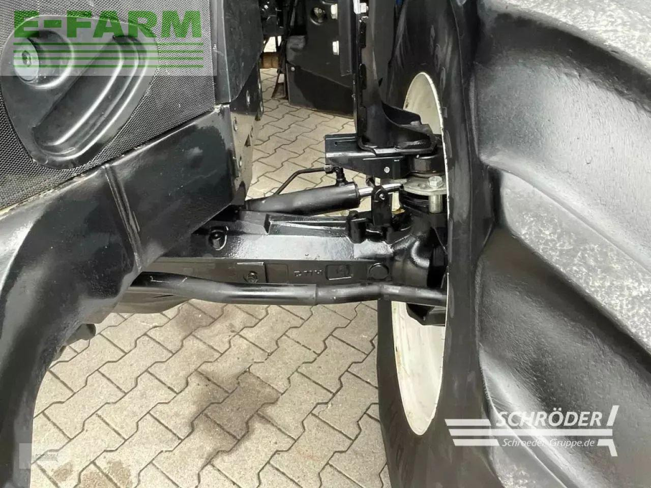 Traktor New Holland t 7.270 autocommand: 8 kép.