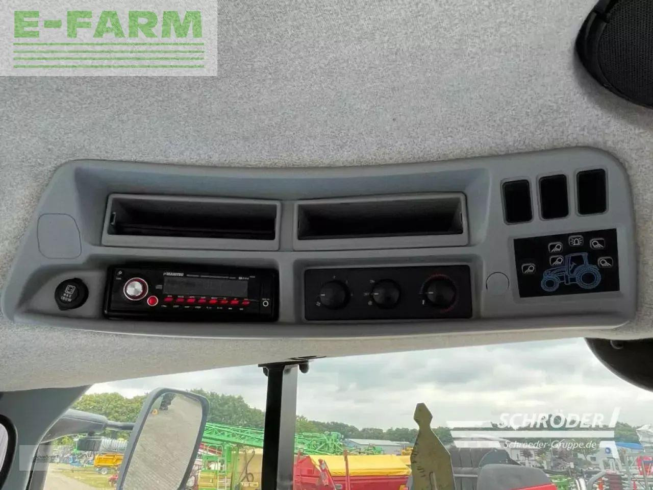 Traktor New Holland t 7.270 autocommand: 16 kép.