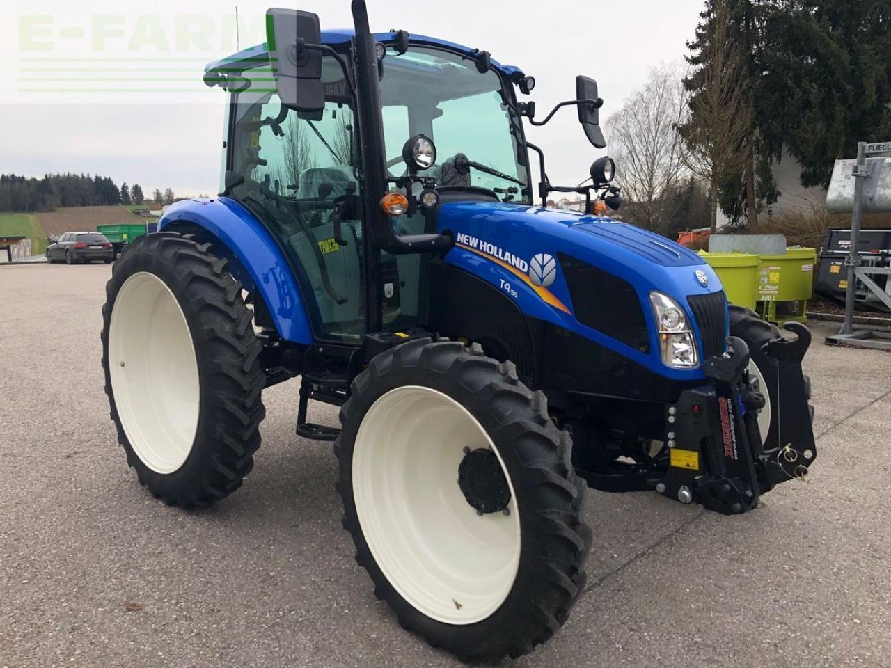 New Holland t4.55 stage v - Traktor: 2 kép. New Holland t4.55 stage v - Traktor: 2 kép.