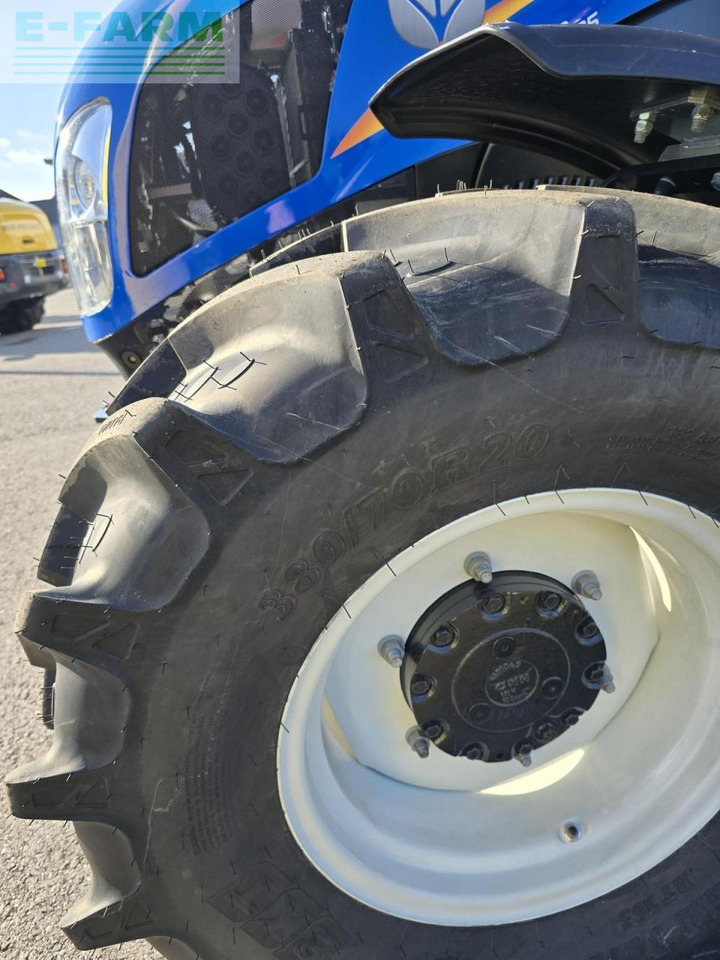 New Holland t4.75 stage v - Traktor: 4 kép. New Holland t4.75 stage v - Traktor: 4 kép.