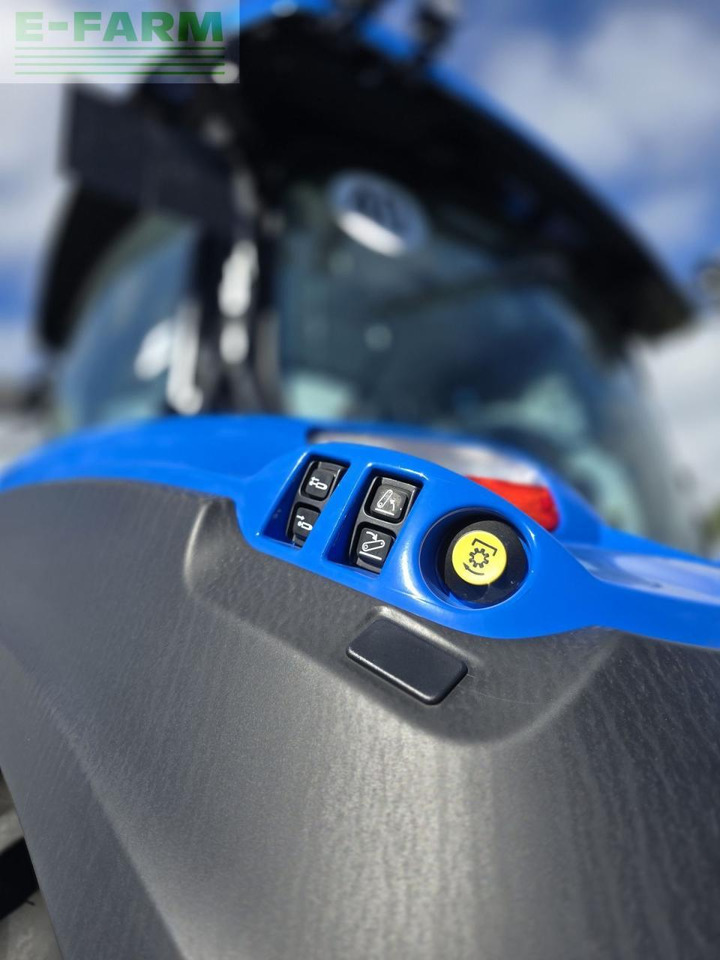New Holland t5.110 dynamic command (stage v) - Traktor: 4 kép. New Holland t5.110 dynamic command (stage v) - Traktor: 4 kép.