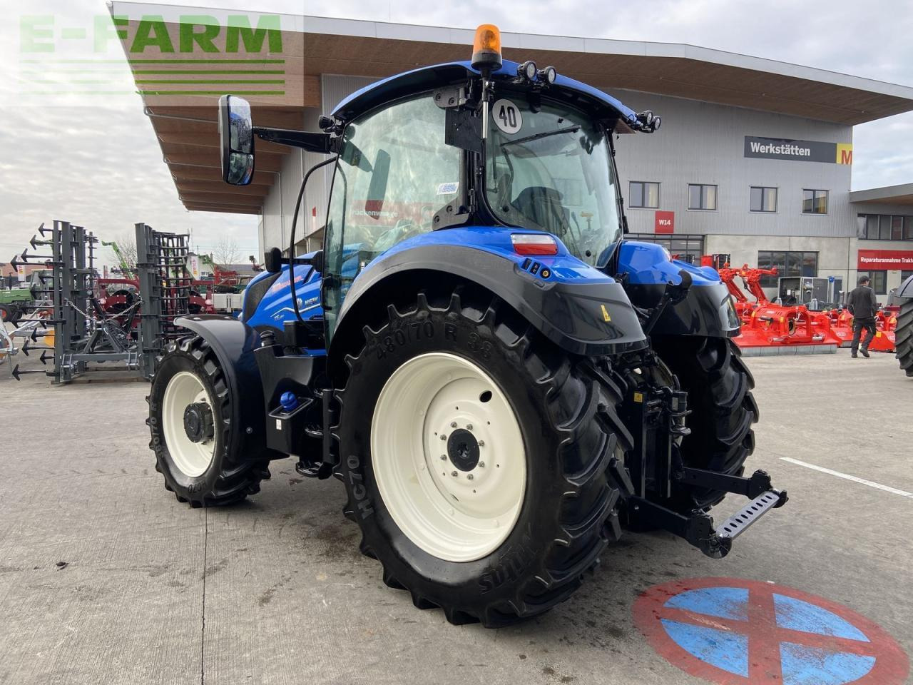 Traktor New Holland t5.120 dynamic command (stage v): 8 kép.