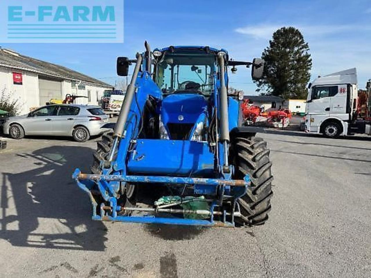 New Holland t5.95 - Traktor: 2 kép. New Holland t5.95 - Traktor: 2 kép.