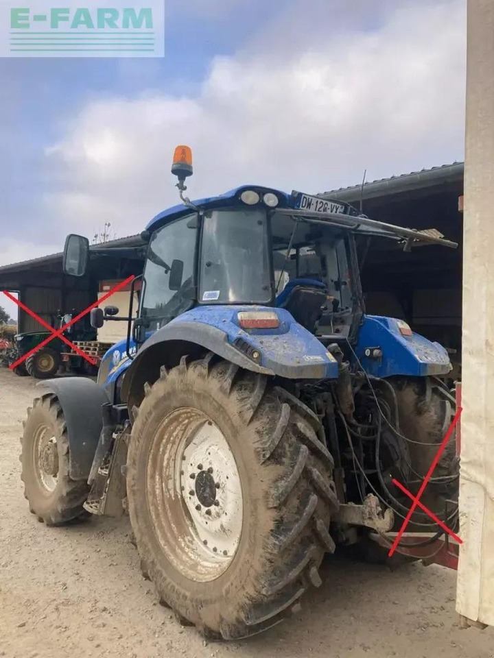 New Holland t5 95 electro command - Traktor: 2 kép. New Holland t5 95 electro command - Traktor: 2 kép.