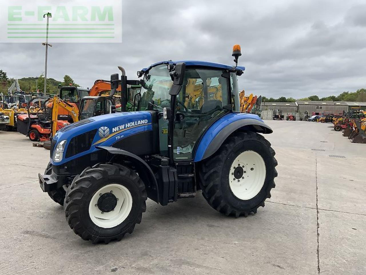 New Holland t5.95 tractor (st23762) - Traktor: 4 kép. New Holland t5.95 tractor (st23762) - Traktor: 4 kép.