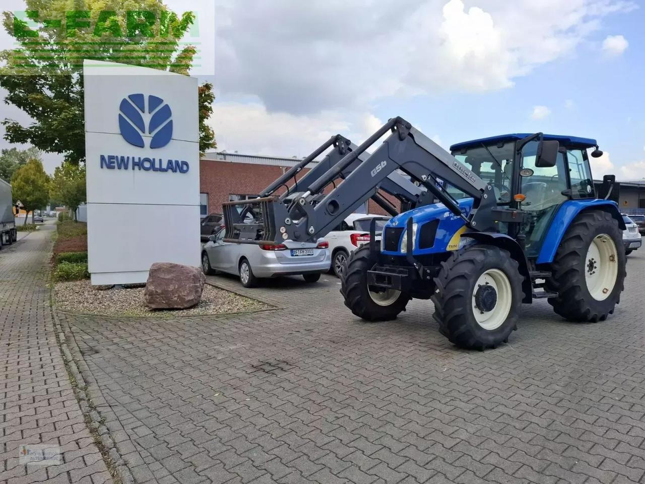 New Holland t5050 - Traktor: 3 kép. New Holland t5050 - Traktor: 3 kép.