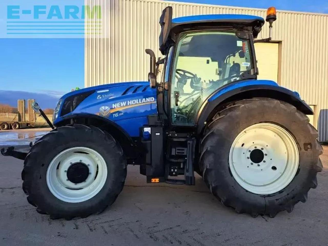 New Holland t6.155 - Traktor: 2 kép. New Holland t6.155 - Traktor: 2 kép.