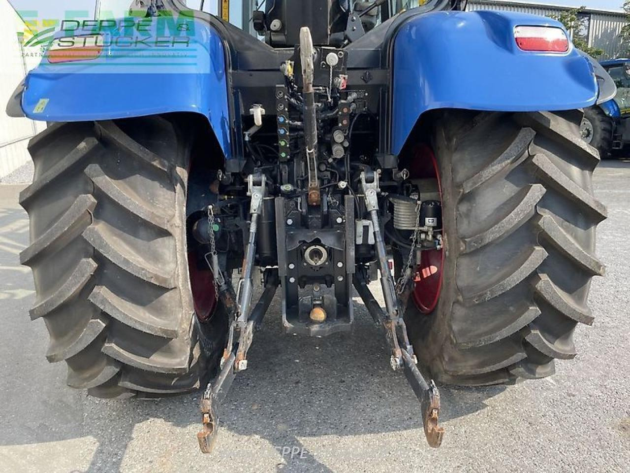 New Holland t6.180 - Traktor: 4 kép. New Holland t6.180 - Traktor: 4 kép.