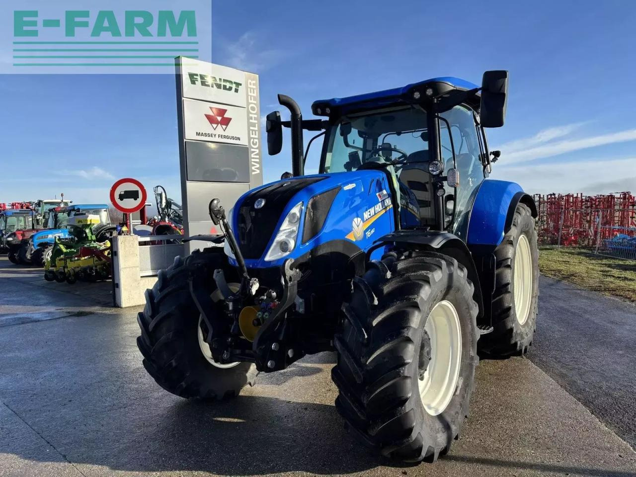 New Holland t6.180 auto command (stage v) - Traktor: 1 kép. New Holland t6.180 auto command (stage v) - Traktor: 1 kép.