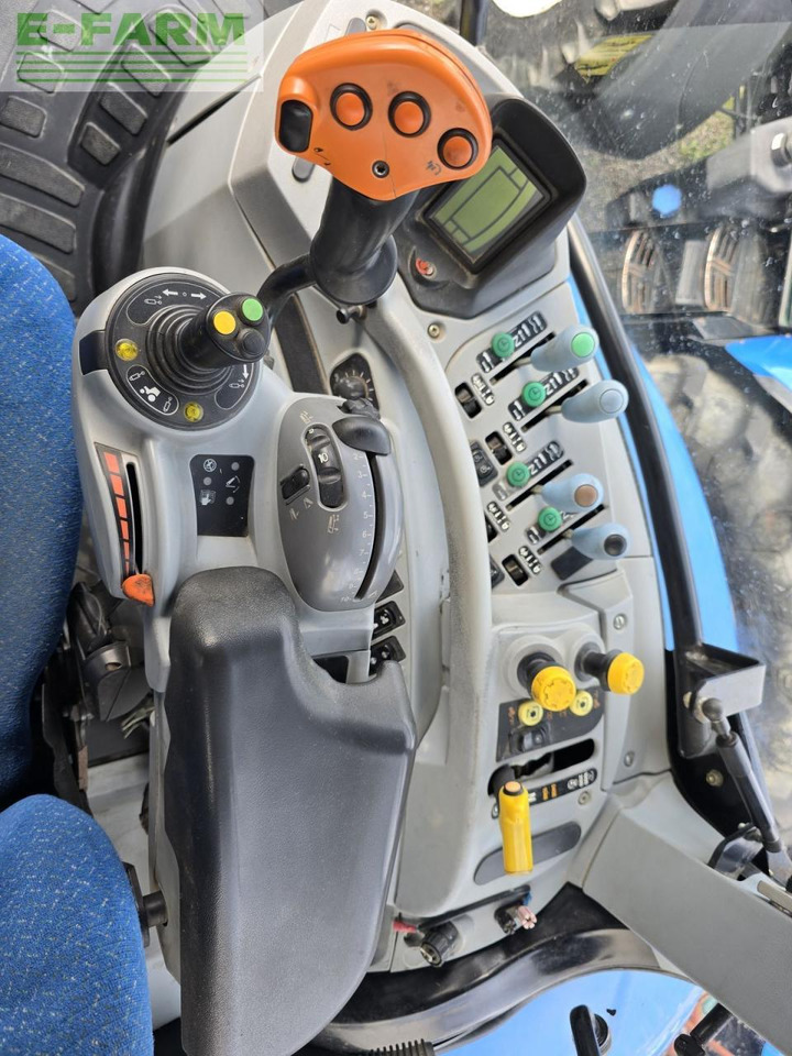 Traktor New Holland t6080 range & power command: 14 kép.