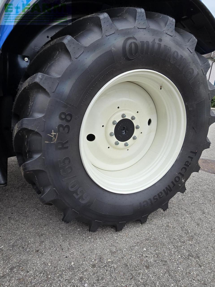 New Holland t7.175 power command (stage v) - Traktor: 4 kép. New Holland t7.175 power command (stage v) - Traktor: 4 kép.