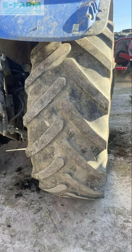 New Holland t7,200 - Traktor: 5 kép. New Holland t7,200 - Traktor: 5 kép.