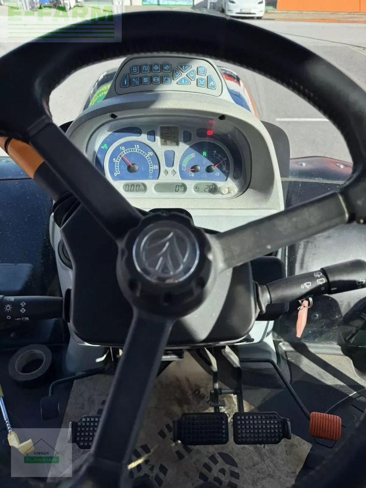 Traktor New Holland t7.210 auto command: 14 kép.