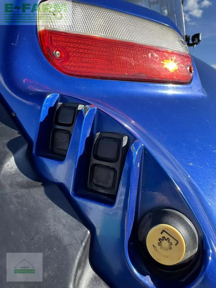 Traktor New Holland t7.210 auto command: 11 kép.