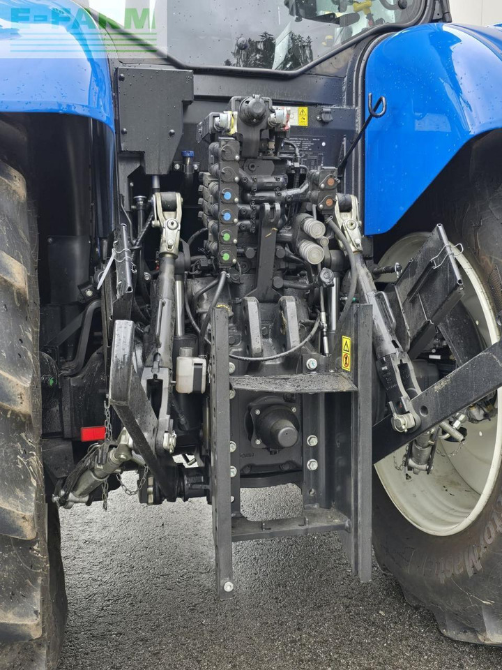 New Holland t7.210 auto command sidewinder ii (stage v) - Traktor: 2 kép. New Holland t7.210 auto command sidewinder ii (stage v) - Traktor: 2 kép.