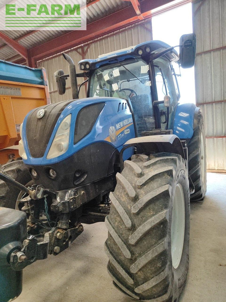 New Holland t7.210 pc classic - Traktor: 1 kép. New Holland t7.210 pc classic - Traktor: 1 kép.