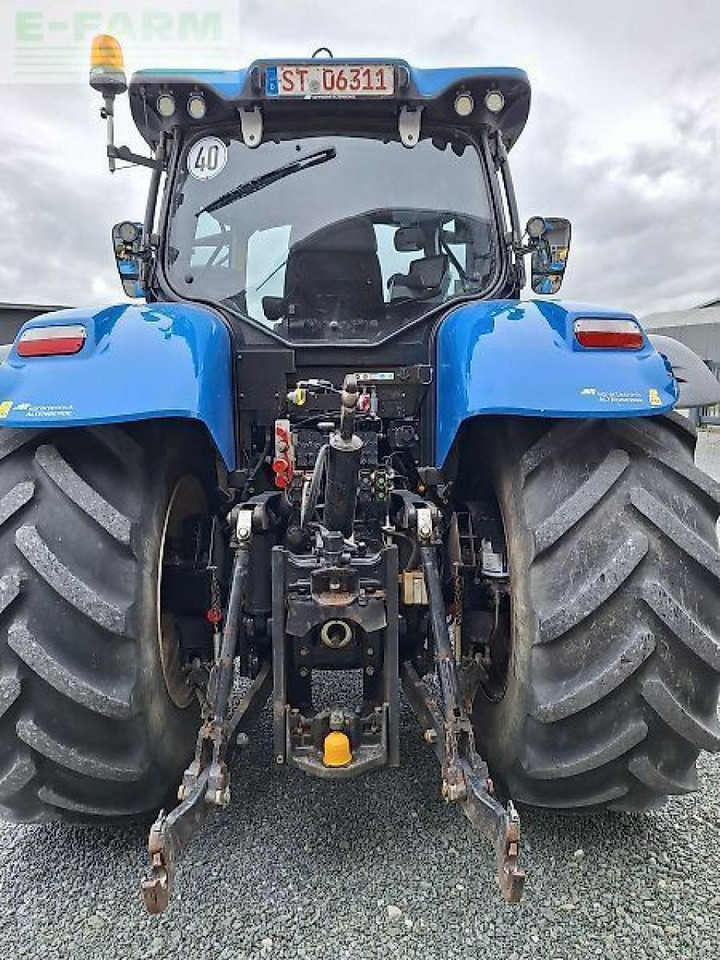 New Holland t7.230 ac - Traktor: 4 kép. New Holland t7.230 ac - Traktor: 4 kép.