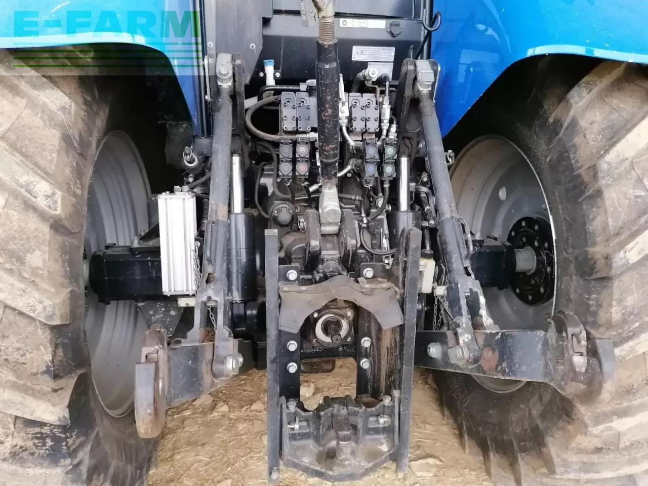 New Holland t7 230 ac - Traktor: 3 kép. New Holland t7 230 ac - Traktor: 3 kép.
