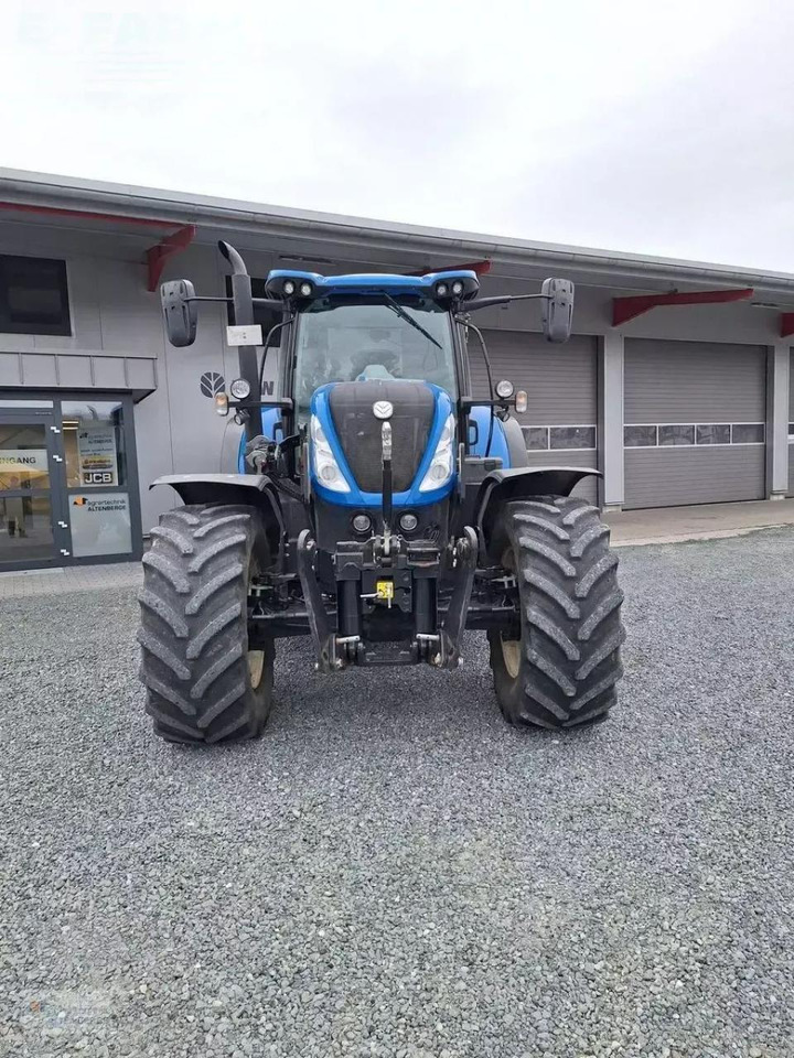New Holland t7.230 ac - Traktor: 3 kép. New Holland t7.230 ac - Traktor: 3 kép.