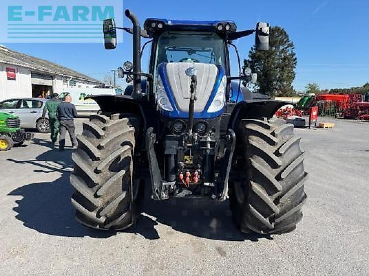 New Holland t7.245 ac - Traktor: 2 kép. New Holland t7.245 ac - Traktor: 2 kép.
