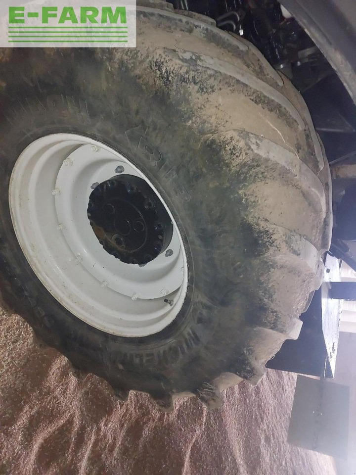 New Holland t7.250 - Traktor: 5 kép. New Holland t7.250 - Traktor: 5 kép.