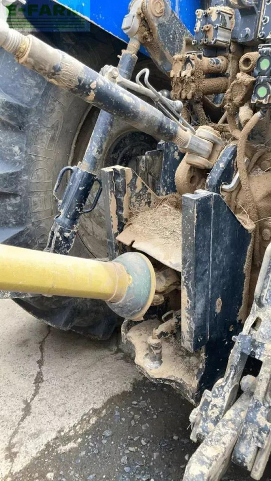 New Holland t7.250 autocommand - Traktor: 4 kép. New Holland t7.250 autocommand - Traktor: 4 kép.