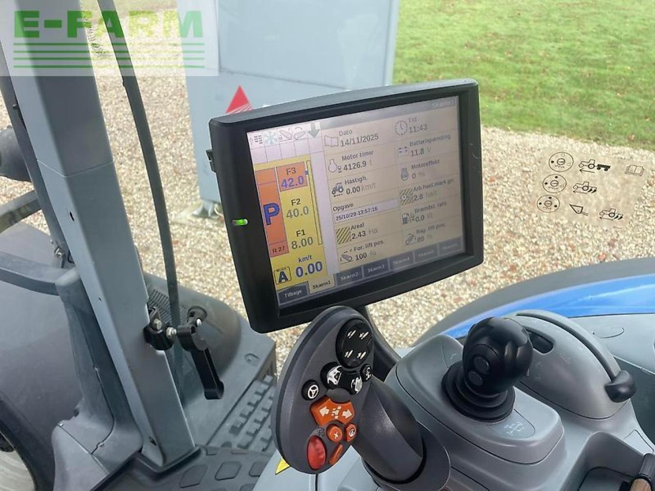 New Holland t7.290 ac - Traktor: 3 kép. New Holland t7.290 ac - Traktor: 3 kép.