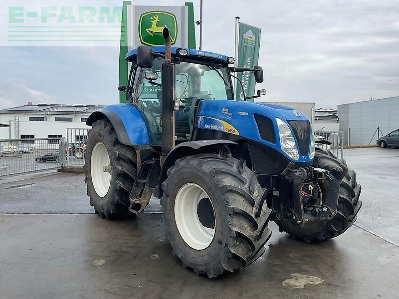 New Holland t7050 - Traktor: 2 kép. New Holland t7050 - Traktor: 2 kép.