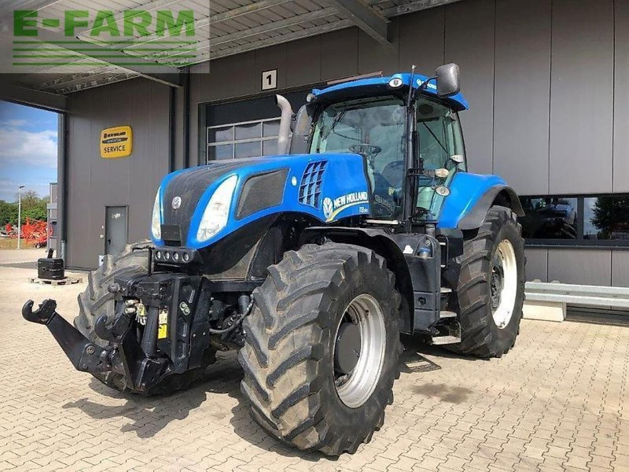 New Holland t8.360 - Traktor: 3 kép. New Holland t8.360 - Traktor: 3 kép.