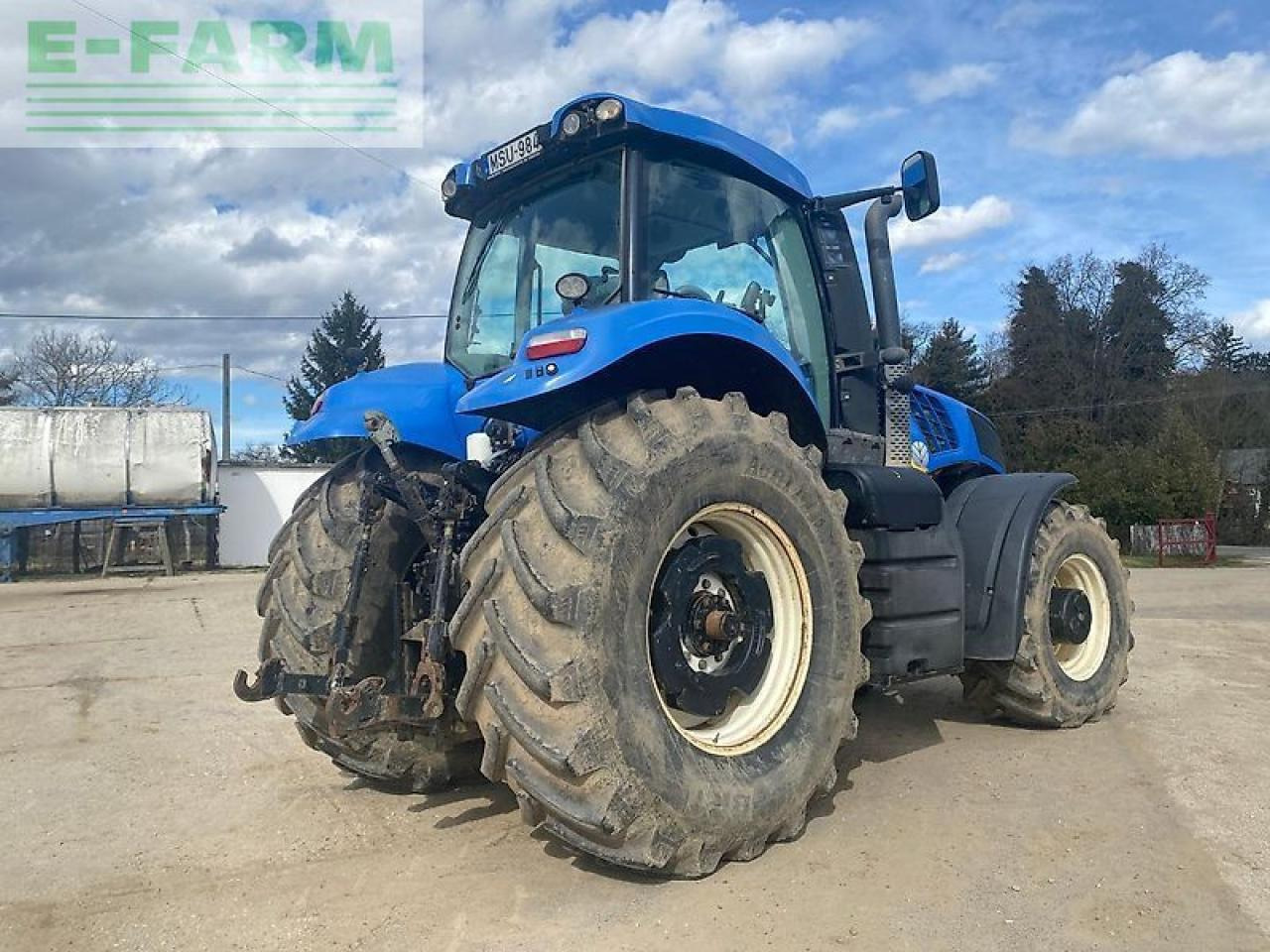 New Holland t8.390 - Traktor: 3 kép. New Holland t8.390 - Traktor: 3 kép.