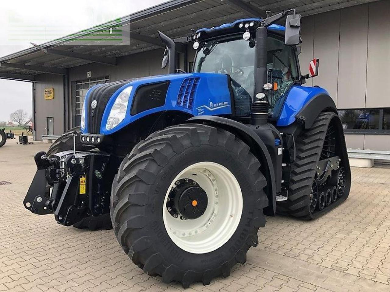 New Holland t8.410 plmi ultracommand track - Traktor: 4 kép. New Holland t8.410 plmi ultracommand track - Traktor: 4 kép.