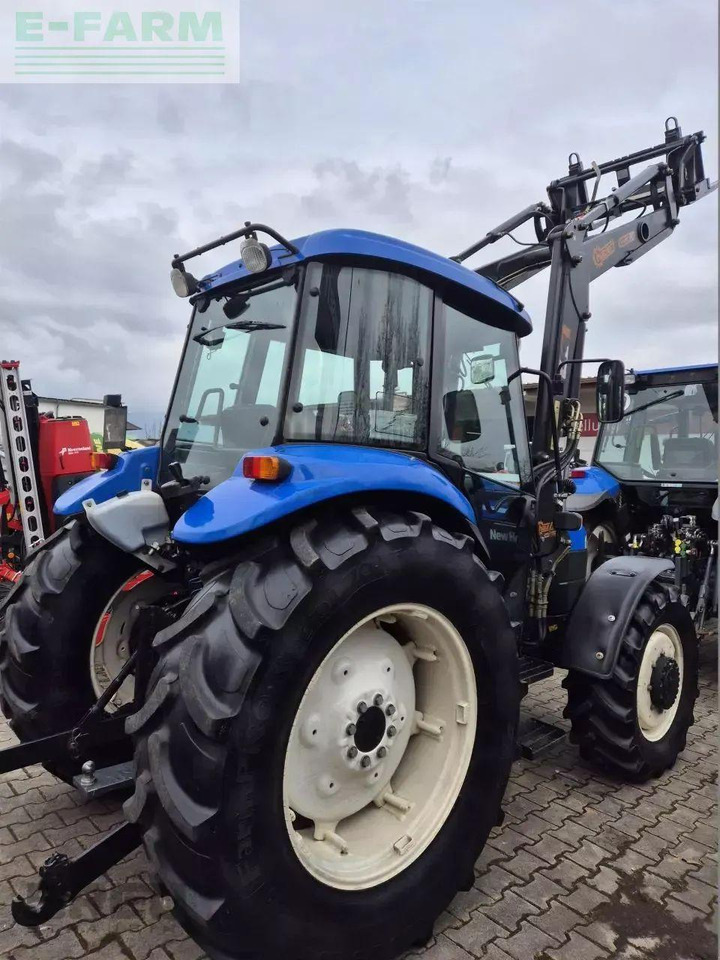 New Holland td 90 d allrad D - Traktor: 4 kép. New Holland td 90 d allrad D - Traktor: 4 kép.