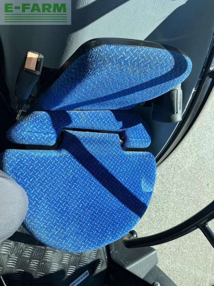 Traktor New Holland td5.85: 30 kép. Traktor New Holland td5.85: 30 kép.