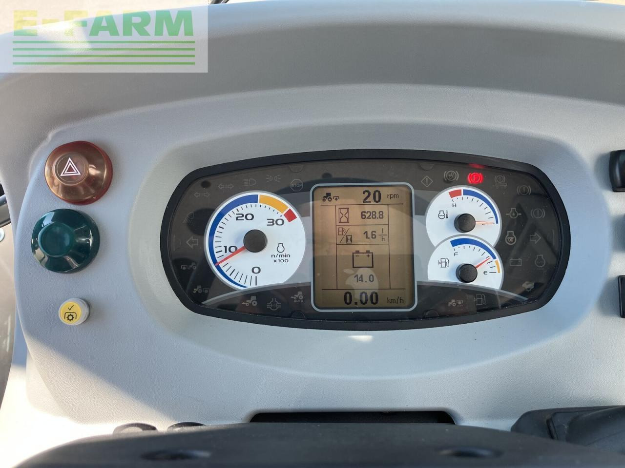 Traktor New Holland td5.85: 10 kép. Traktor New Holland td5.85: 10 kép.