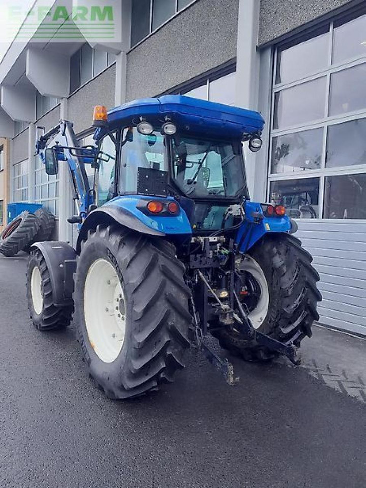 New Holland td5.95 - Traktor: 3 kép. New Holland td5.95 - Traktor: 3 kép.