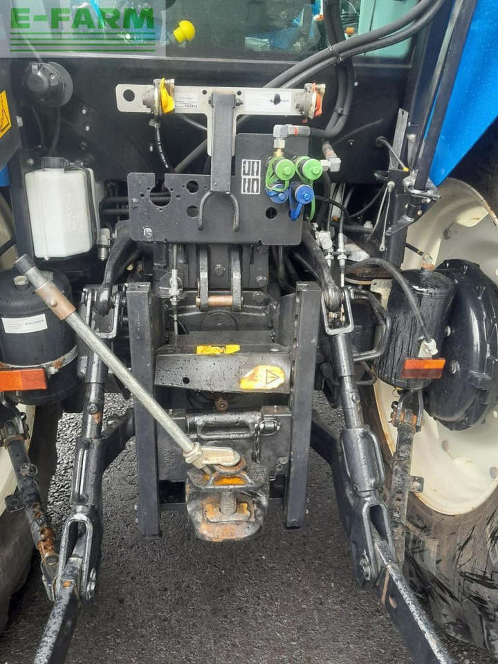 New Holland td5.95 - Traktor: 5 kép. New Holland td5.95 - Traktor: 5 kép.