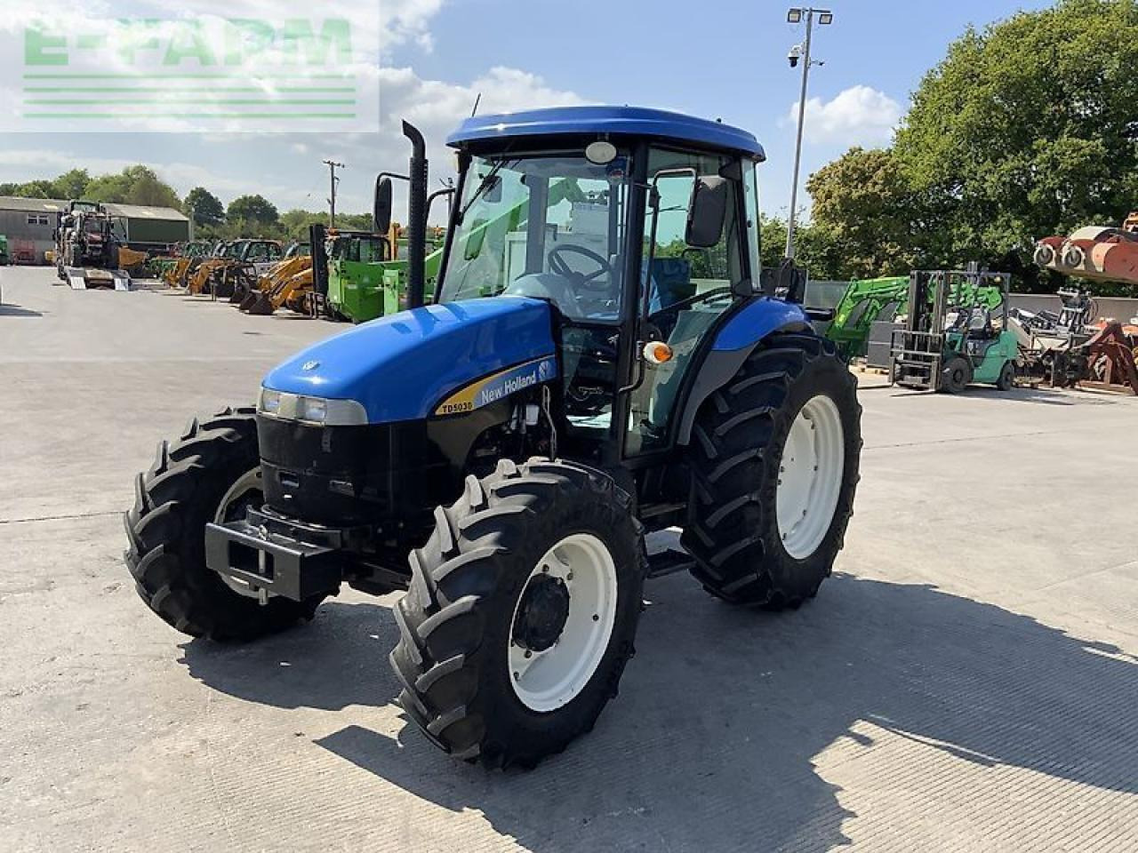 New Holland td5030 tractor (st23208) - Traktor: 4 kép. New Holland td5030 tractor (st23208) - Traktor: 4 kép.
