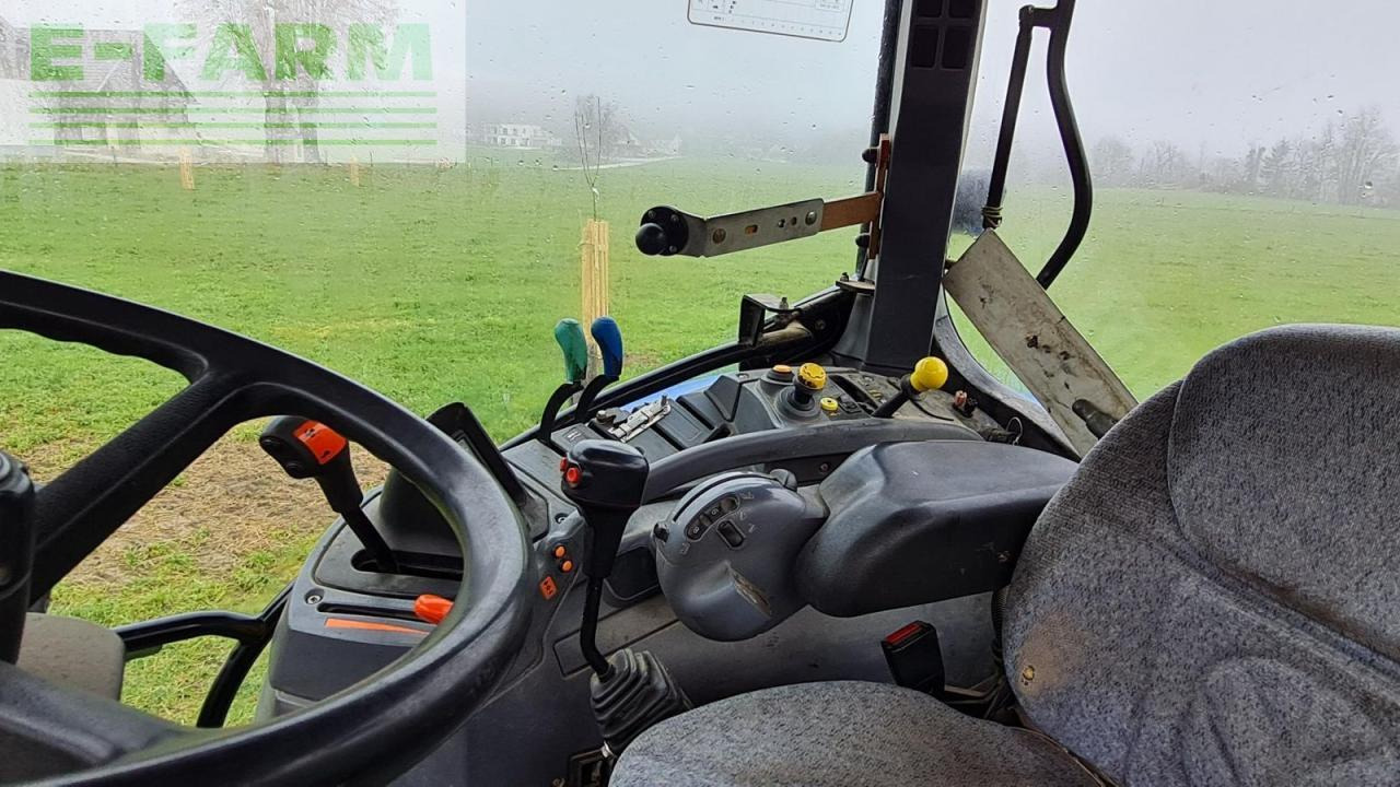 New Holland ts115a - Traktor: 5 kép. New Holland ts115a - Traktor: 5 kép.