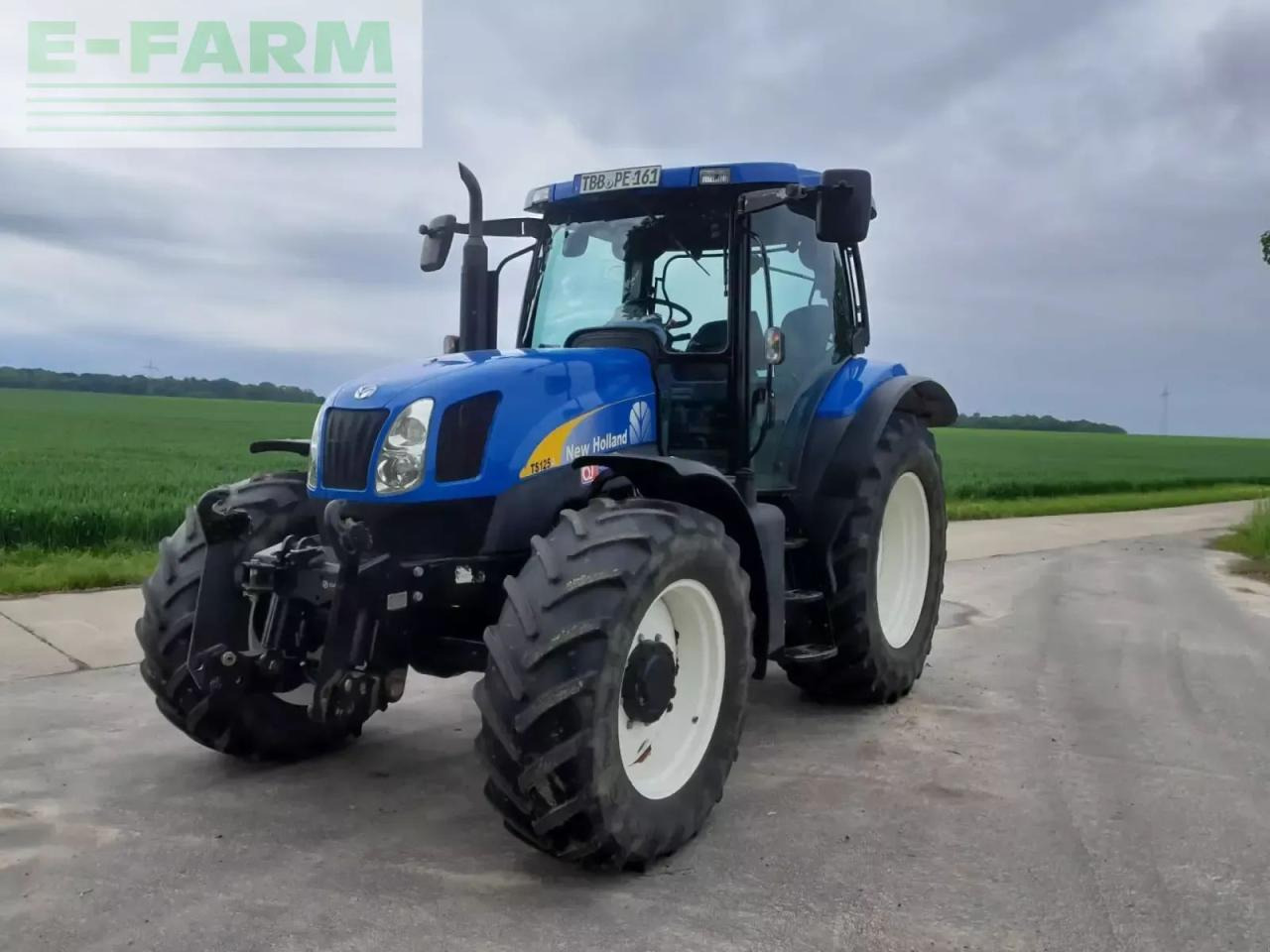 New Holland tsa 125 - Traktor: 1 kép. New Holland tsa 125 - Traktor: 1 kép.