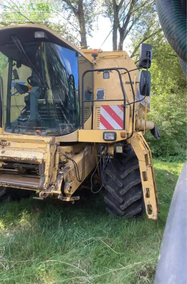 New Holland tx66 sl - Kombájn: 1 kép. New Holland tx66 sl - Kombájn: 1 kép.