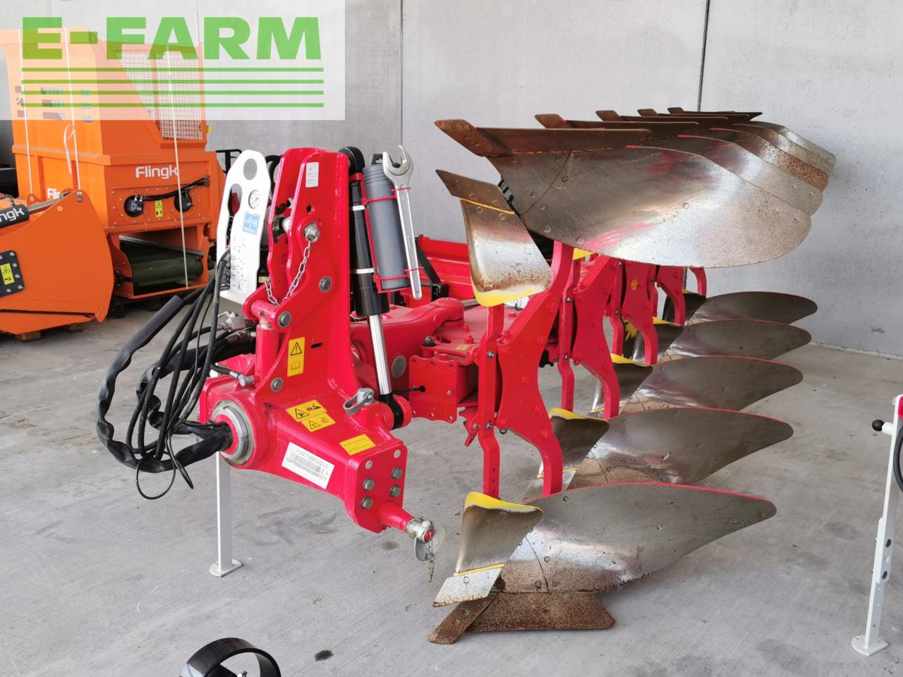 Pöttinger Servo 4000 Plus - Eke: 1 kép. Pöttinger Servo 4000 Plus - Eke: 1 kép.