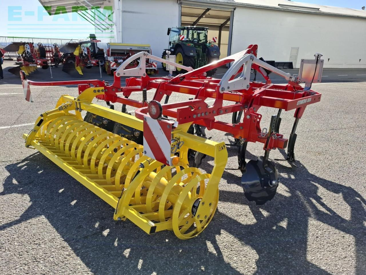 Pöttinger Synkro 3030 - Kultivátor: 3 kép. Pöttinger Synkro 3030 - Kultivátor: 3 kép.