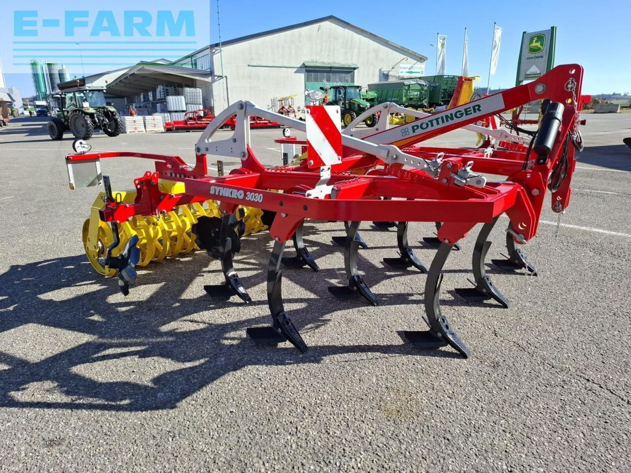 Pöttinger Synkro 3030 - Kultivátor: 2 kép. Pöttinger Synkro 3030 - Kultivátor: 2 kép.