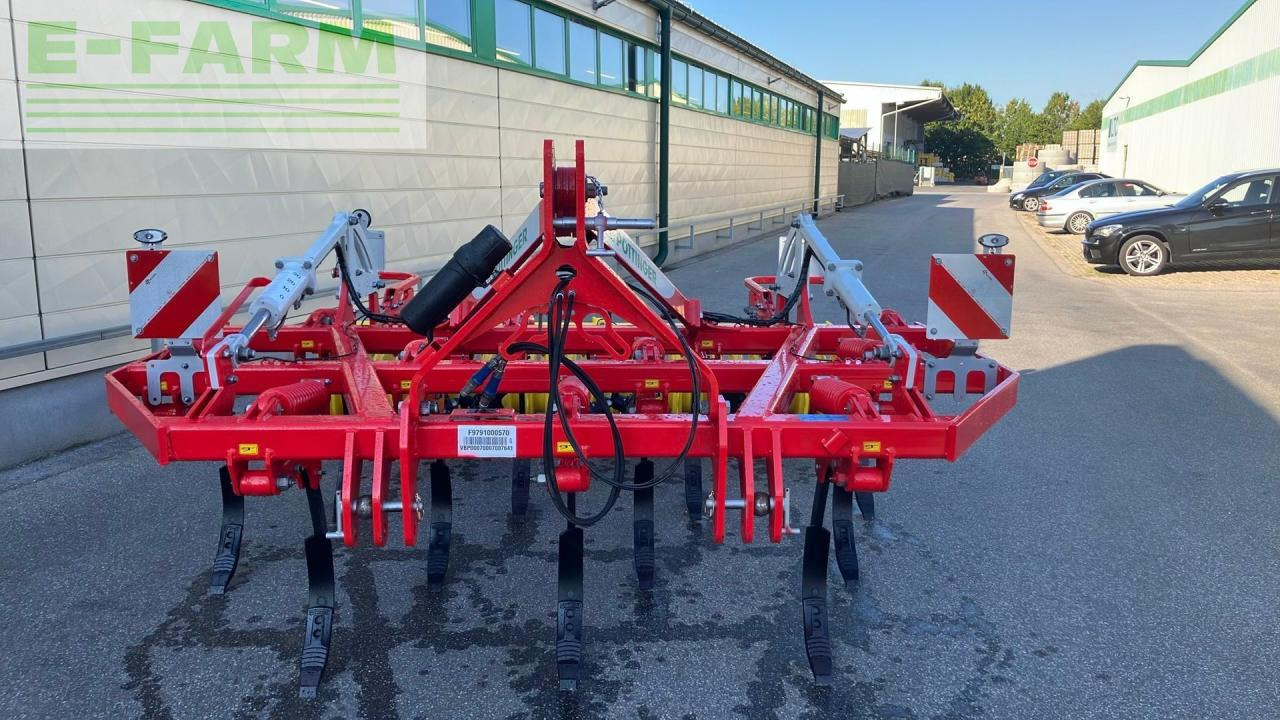 Pöttinger Synkro 3030 Nova - Kultivátor: 3 kép. Pöttinger Synkro 3030 Nova - Kultivátor: 3 kép.