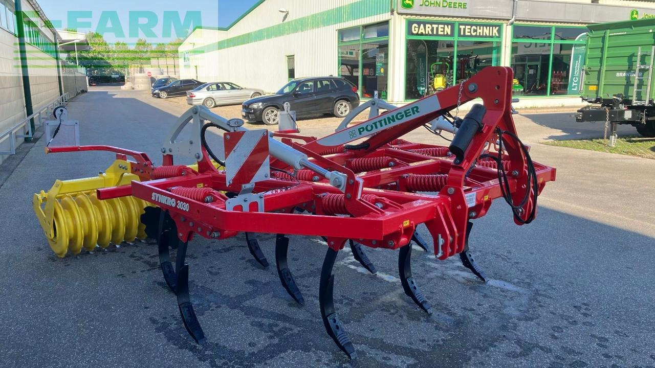 Pöttinger Synkro 3030 Nova - Kultivátor: 4 kép. Pöttinger Synkro 3030 Nova - Kultivátor: 4 kép.