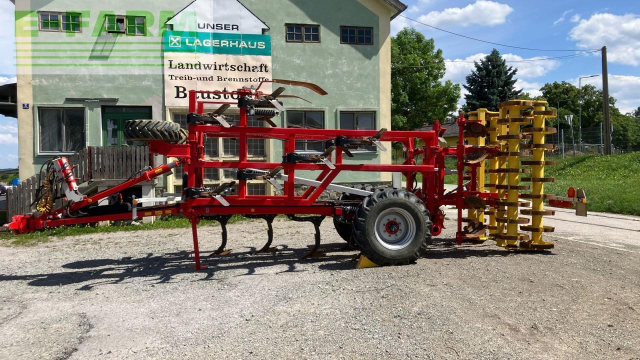 Pöttinger Terria 5040 - Kultivátor: 5 kép. Pöttinger Terria 5040 - Kultivátor: 5 kép.