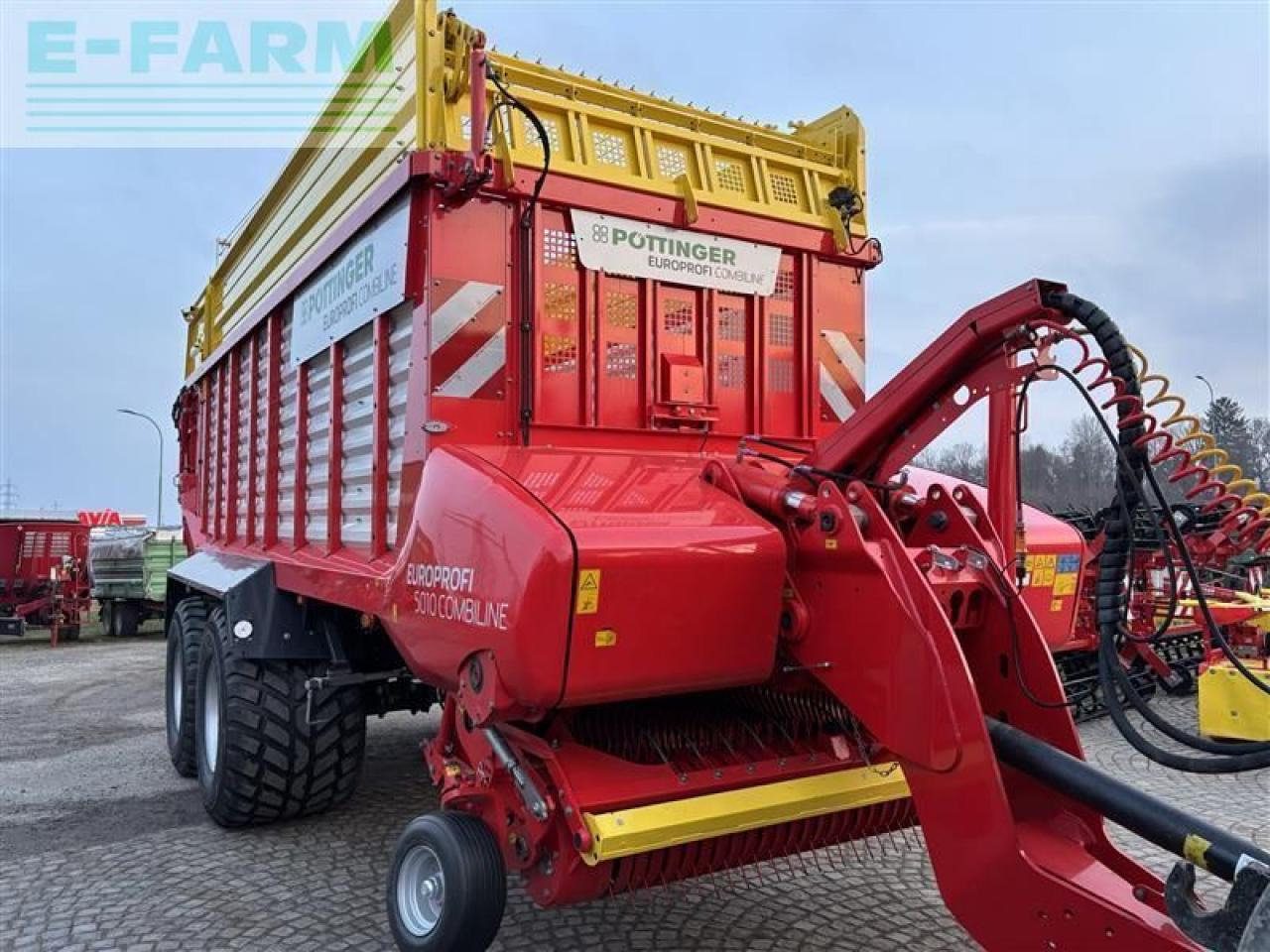 Pöttinger europrofi 5010 d - Mezőgazdasági billenőpótkocsi: 4 kép. Pöttinger europrofi 5010 d - Mezőgazdasági billenőpótkocsi: 4 kép.